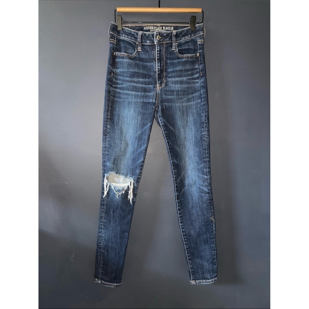 American Eagle Outfitters Super High-Rise Super-Super Stretch Ripped Jegging
